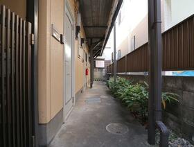 16/16 エントランス