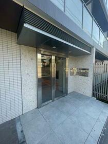 13/16 エントランス