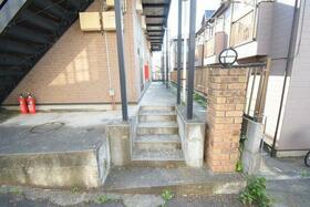 2/2 エントランス