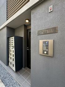 15/15 エントランス