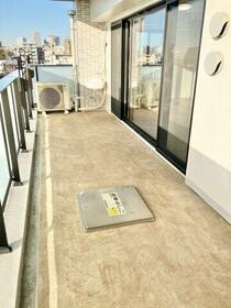 13/16 バルコニー