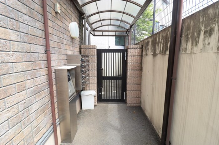 8/8 エントランス