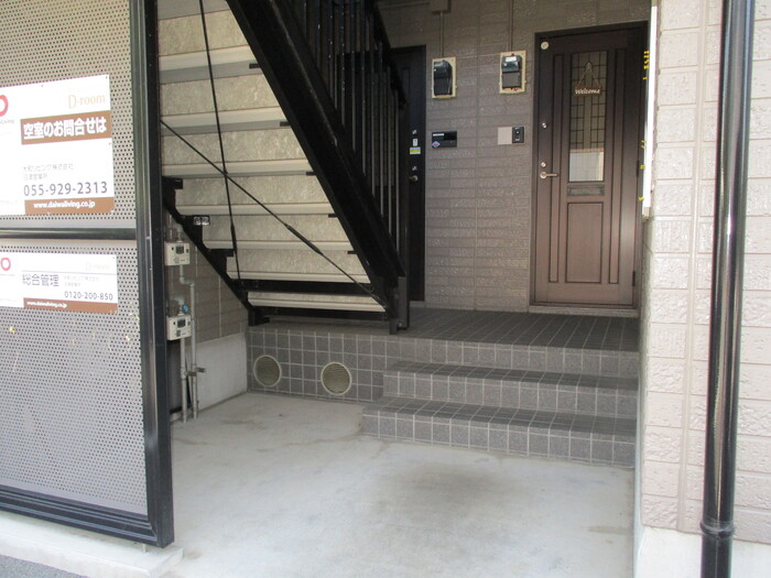 2/10 エントランス