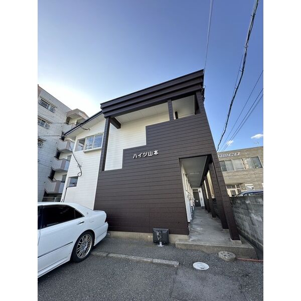 14/15 エントランス