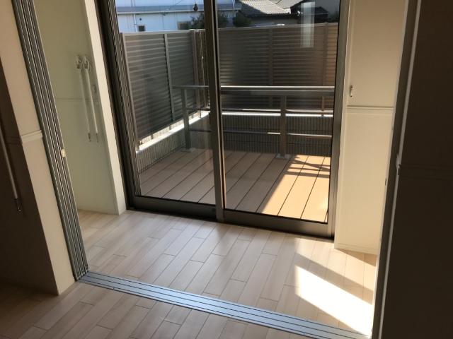 18/30 バルコニー