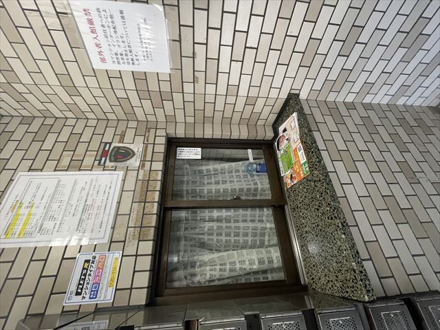 1/1 エントランス