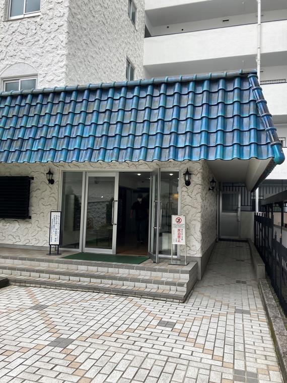 2/2 エントランス