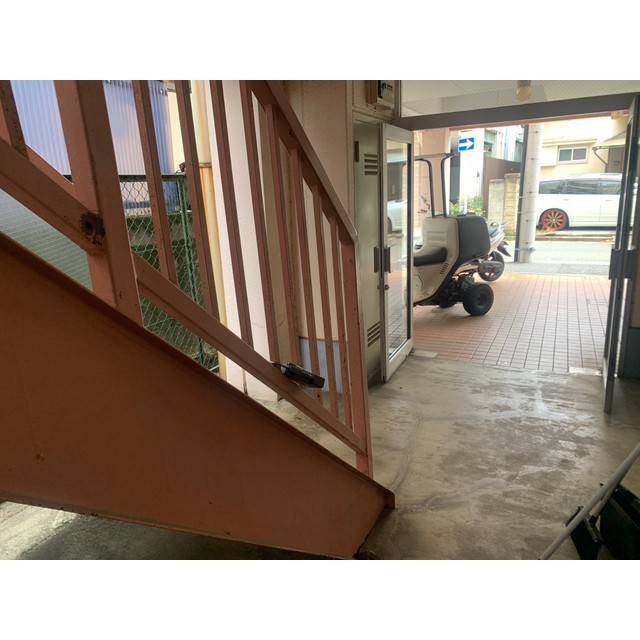 22/29 エントランス