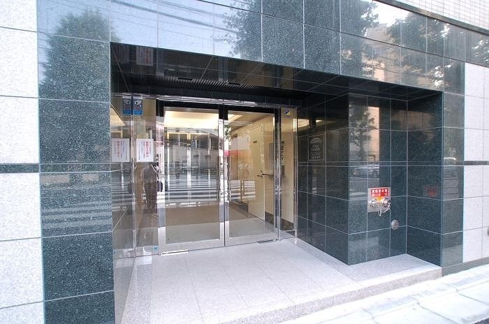 2/5 エントランス