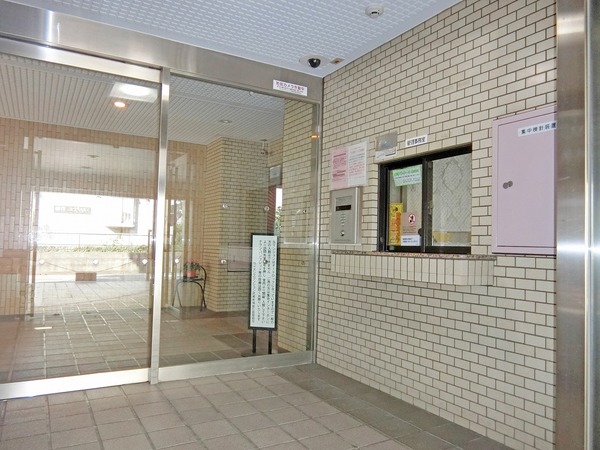 4/4 エントランス