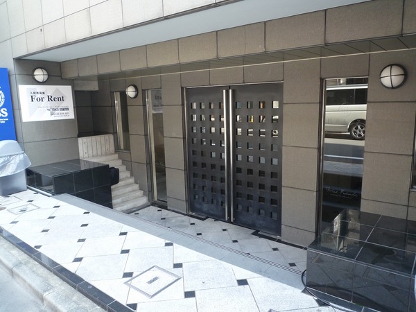 3/4 エントランス