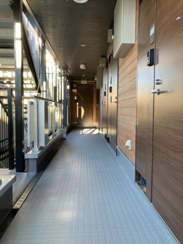 17/25 エントランス