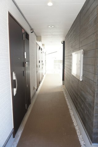 20/29 エントランス