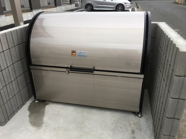 19/20 エントランス