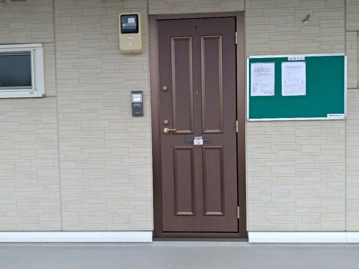 18/28 エントランス