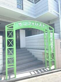 16/16 エントランス