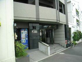 14/14 エントランス