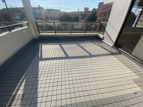 14/16 バルコニー