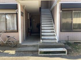 5/5 エントランス