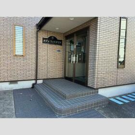 15/15 エントランス