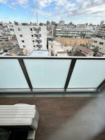 13/16 バルコニー