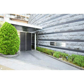 4/4 エントランス