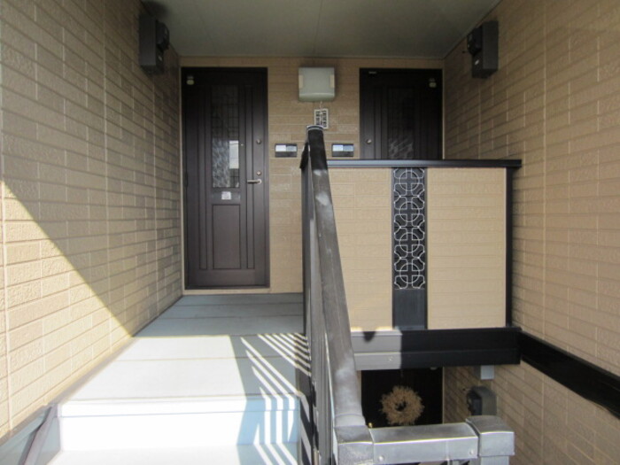 17/19 エントランス