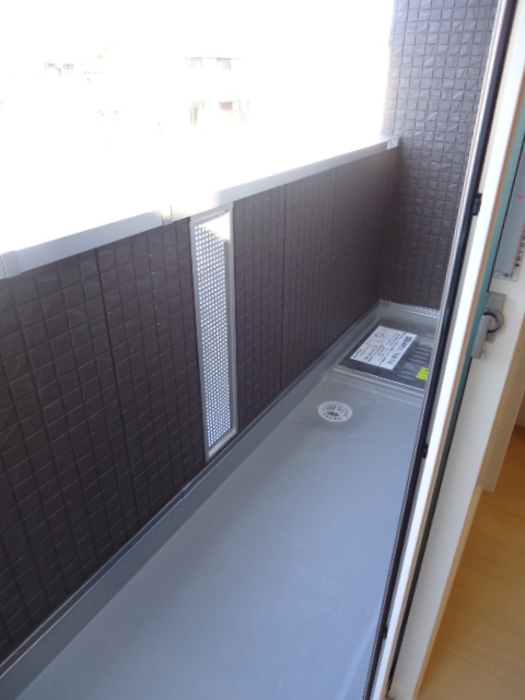 14/22 バルコニー