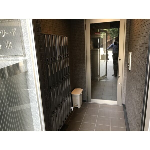 17/18 エントランス