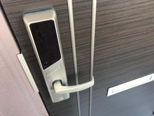 22/30 エントランス