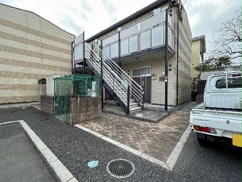 13/22 エントランス