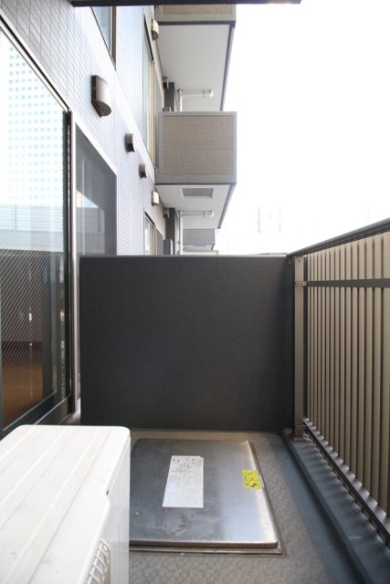 16/23 バルコニー