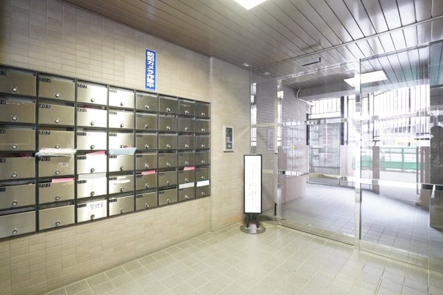 15/16 エントランス