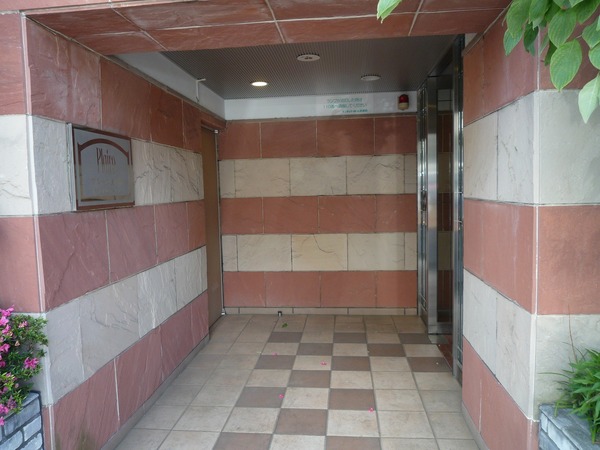 2/3 エントランス