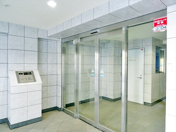 3/3 エントランス