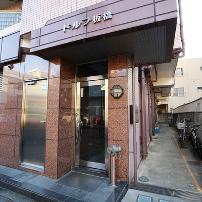 14/15 エントランス