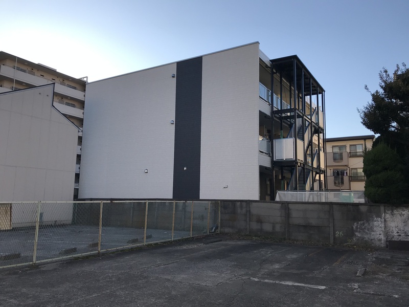 17/17 エントランス