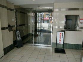 5/5 エントランス