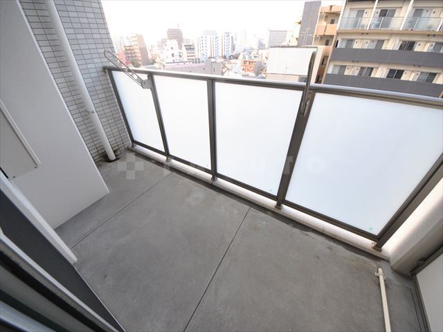 19/30 バルコニー