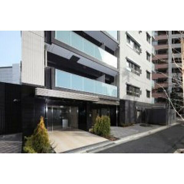 17/18 エントランス