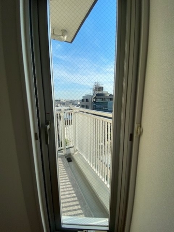 19/25 バルコニー