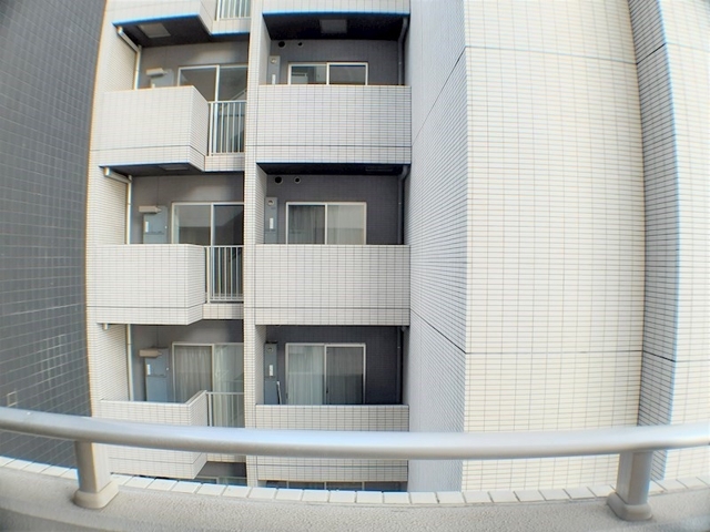 13/25 バルコニー