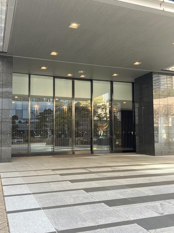 15/16 エントランス