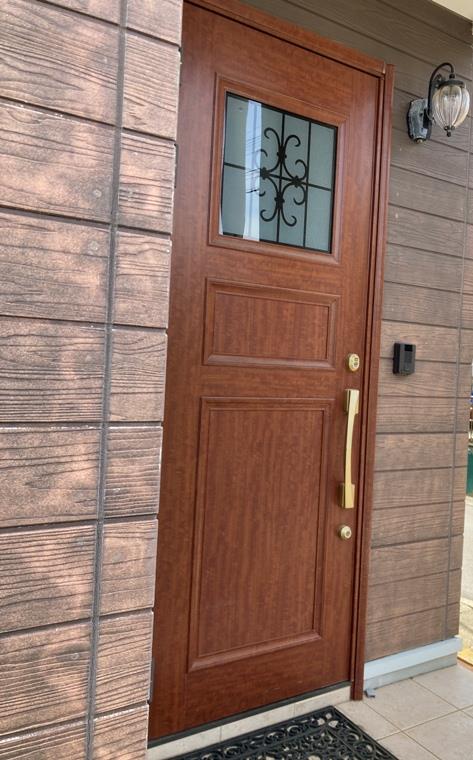 18/19 エントランス