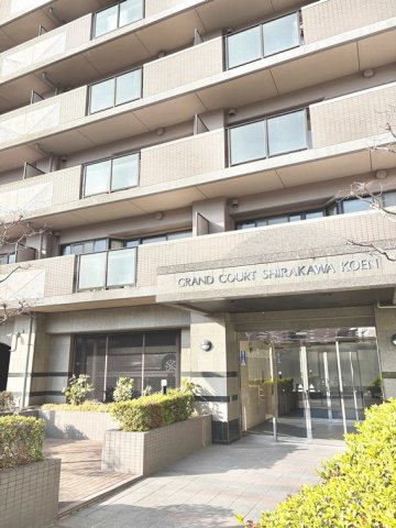 18/18 エントランス