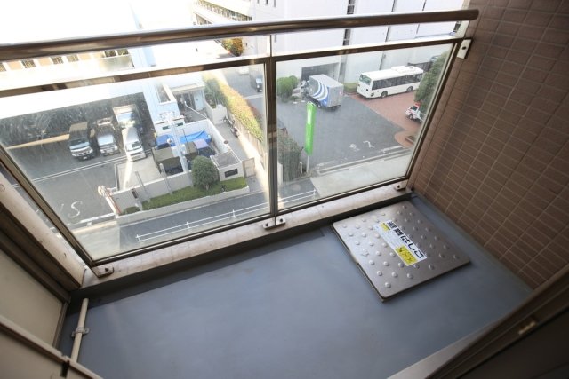 18/30 バルコニー