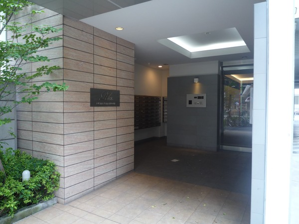 4/4 エントランス