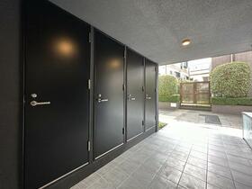 3/4 エントランス