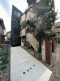 4/4 エントランス