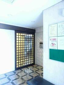 15/16 エントランス